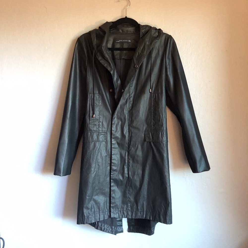 ZARA LONG ACTIVE COAT FAUX LEATHER SLEEVE DETAIL